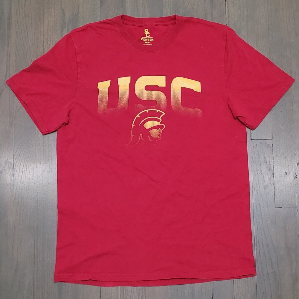 USC Trojans t-shirt size medium
